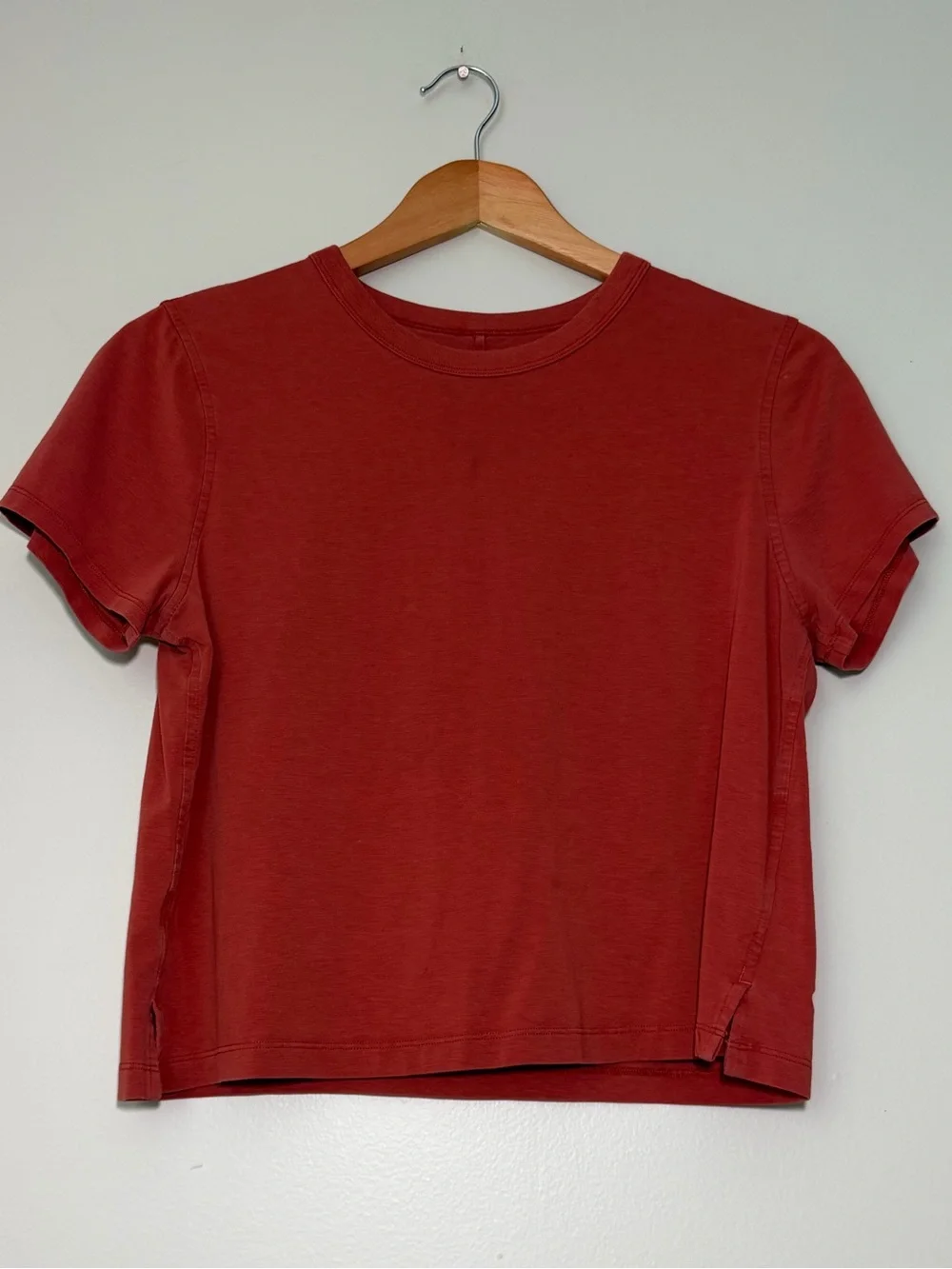 Lululemon Cropped Tee